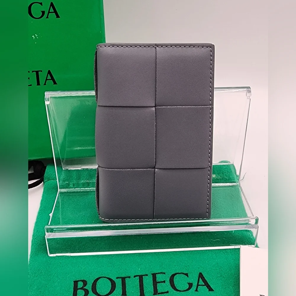 Bottega Veneta Cassette Flap Intrecciato Bi-fold NWOT